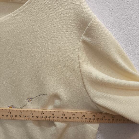 Teddi Cardigan Sweater Yellow Pastel Floral Dainty Embroidered Cottagecore Grany - Picture 7 of 9